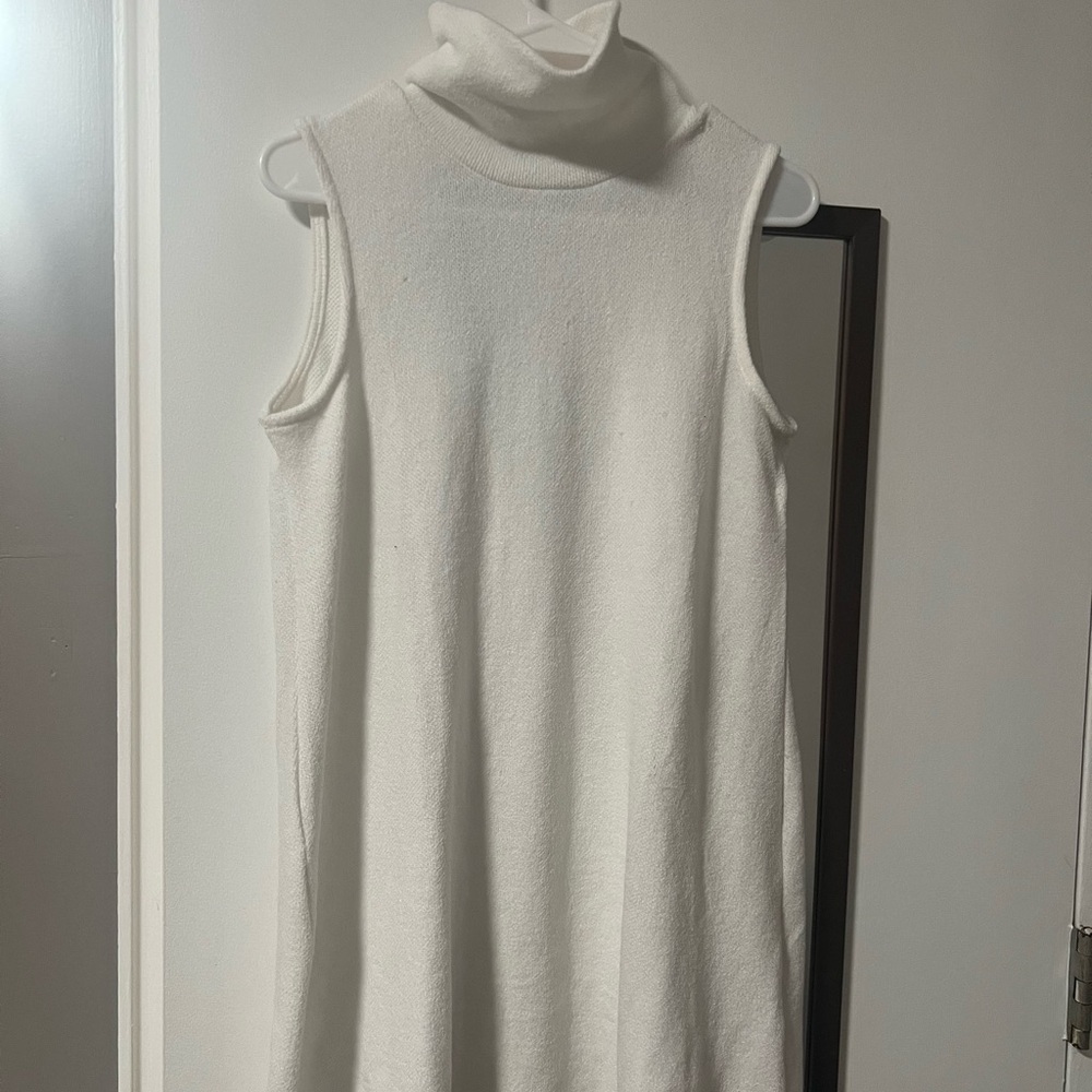 Sleeveless Turtleneck Knit Dress Sweater - White. Vintage y2k style